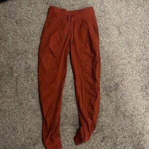 Lululemon dance studio jogger